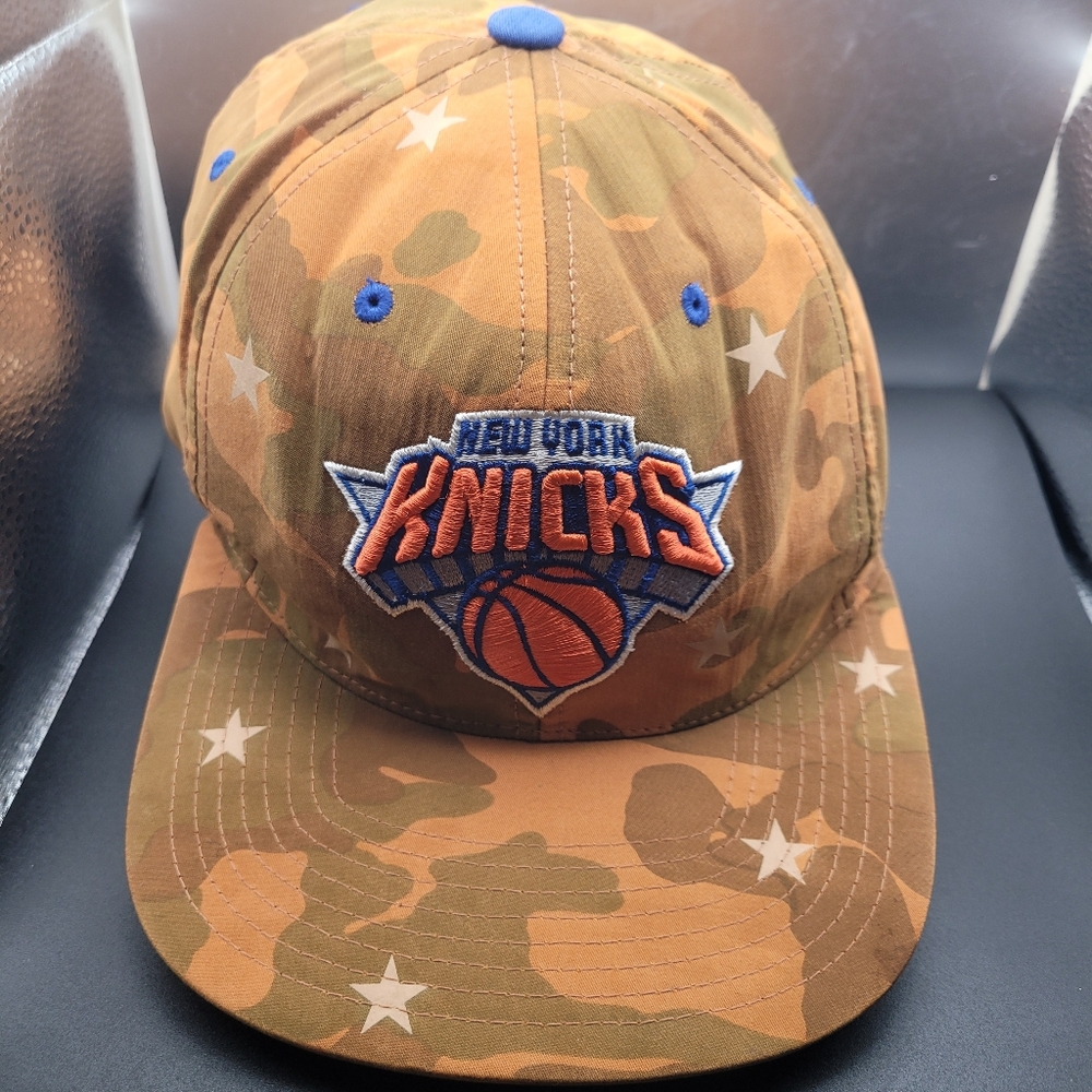 Mitchell & Ness New York Knicks Camouflage &  Stars Snapback Hat